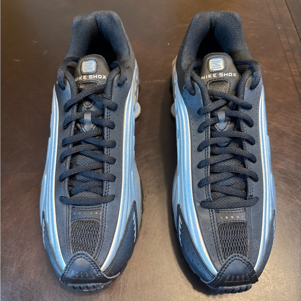 New Nike Shox R4 Silver Black Sneaker Shoes Size US 5.5Y / 7 W - Picture 5 of 12